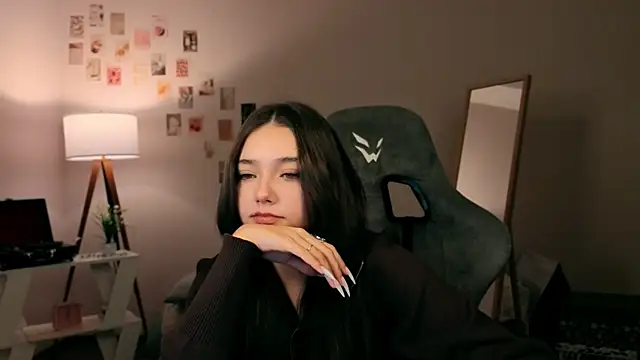 Vexorine online show from November 29, 7:47 pm