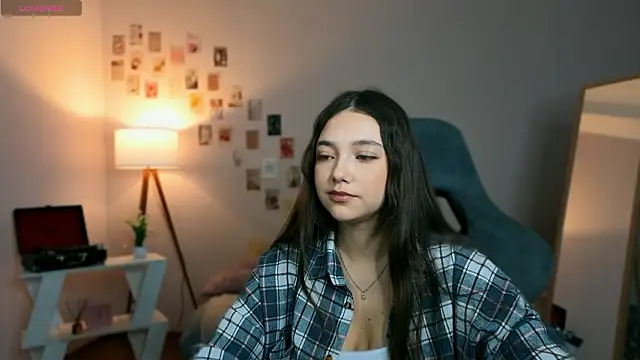 Vexorine online show from March 22, 7:26 pm