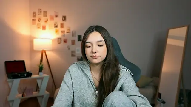 Vexorine online show from March 24, 10:10 pm