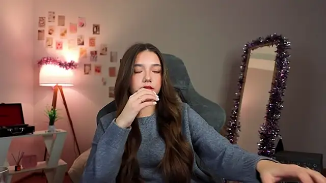 Vexorine online show from January 7, 7:08 pm