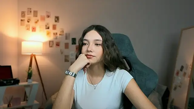 Vexorine online show from April 4, 9:10 pm