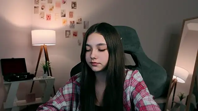 Vexorine online show from December 4, 7:24 pm