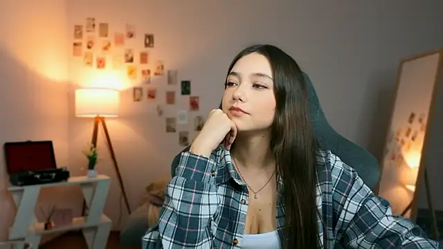 Vexorine online show from March 19, 7:36 pm