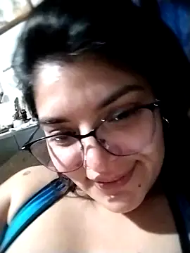 Snapshot of YouladyVidal chatting on November 20, 11:25 pm YouladyVidal online show from November 20, 11:25 pm