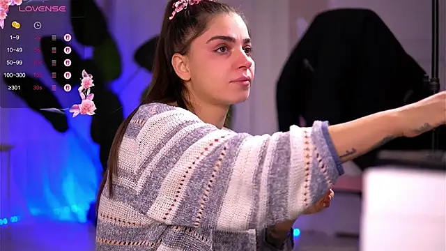 PureEllieX online show from January 18, 7:45 am