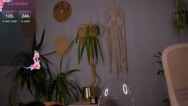 PureEllieX online show from April 6, 3:13 am