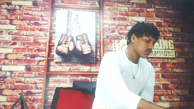 Snapshot of BlackAndAxel chatting on February 25, 10:31 pm BlackAndAxel online show from February 25, 10:31 pm