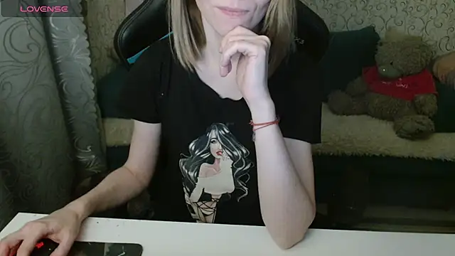   Katherine    online show from November 20, 9:04 pm