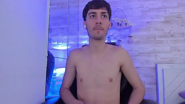 Emir Ozan  online show from February 4, 7:09 pm