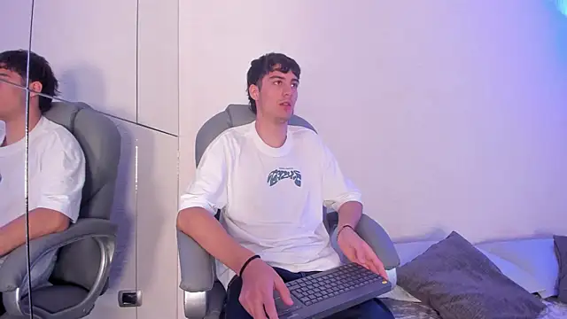 Emir Ozan  online show from November 21, 11:31 am