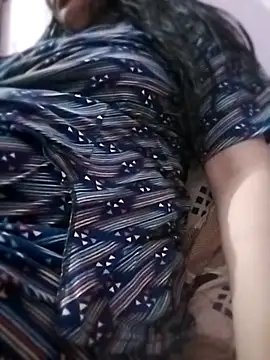 Priya Sharma04 online show from April 13, 6:45 pm