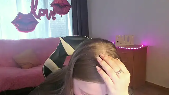 GirlPlayer online show from May 7, 8:39 am