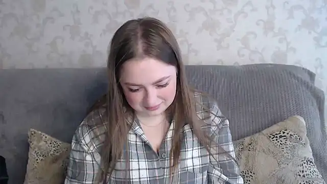 Snapshot of GirlPlayer chatting on June 13, 8:01 am GirlPlayer online show from June 13, 8:01 am
