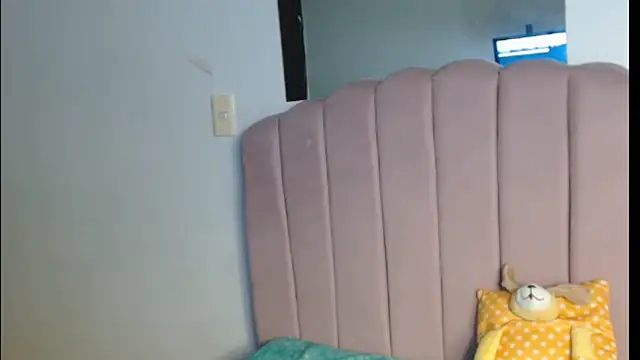 Juliana  lx online show from February 23, 1:44 pm