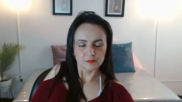 Juliana  lx online show from March 19, 2:06 pm