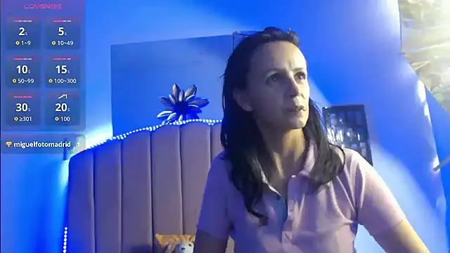 Juliana  lx online show from December 15, 1:17 pm