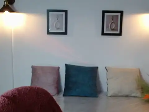 Juliana  lx online show from January 12, 2:02 pm