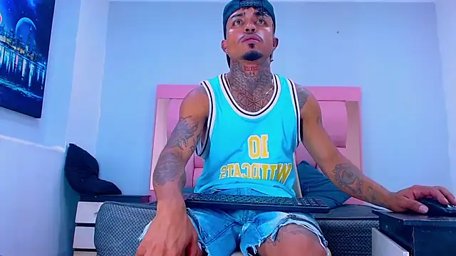 Hot Latino x online show from February 16, 12:37 pm