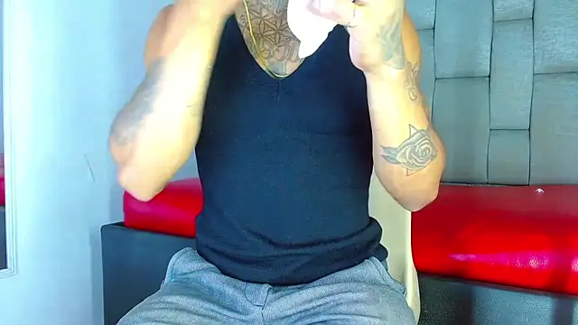 Hot Latino x online show from March 26, 12:47 pm