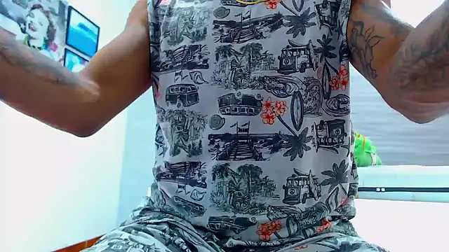 Hot Latino x online show from January 18, 12:41 pm