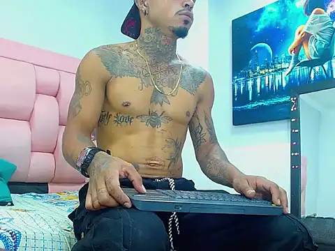 Hot Latino x online show from February 26, 12:49 pm