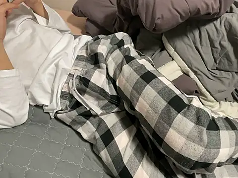   kim online show from December 3, 1:21 pm