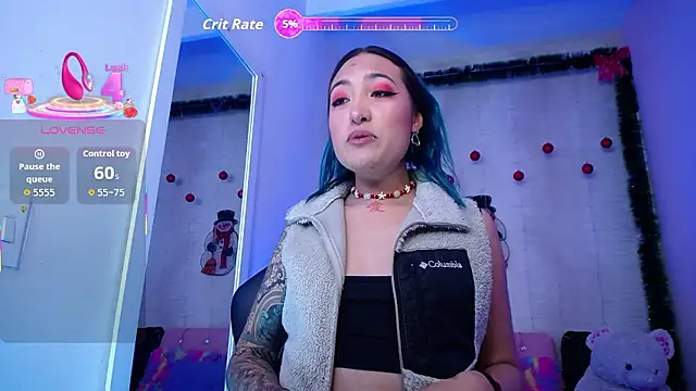 Snapshot of LunaAponte chatting on January 16, 12:47 am LunaAponte online show from January 16, 12:47 am