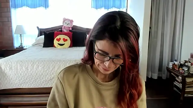 Charlotte-Willson online show from February 2, 8:08 pm