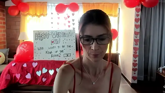 Charlotte-Willson online show from February 14, 2:50 pm