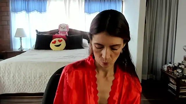 Charlotte-Willson online show from February 10, 3:44 pm