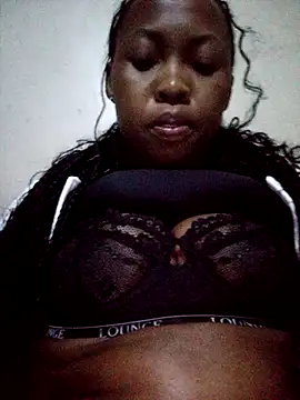 Sweethoneypot25 online show from April 4, 5:30 pm