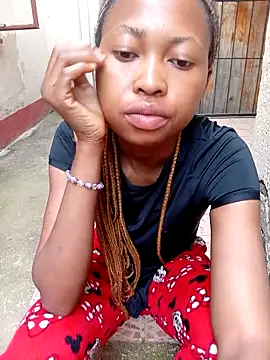 Sweethoneypot25 online show from December 17, 3:06 pm