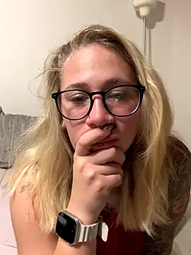 Snapshot of Antoniia69 chatting on November 24, 10:43 pm Antoniia69 online show from November 24, 10:43 pm