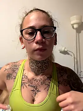 Snapshot of Antoniia69 chatting on November 29, 2:39 pm Antoniia69 online show from November 29, 2:39 pm