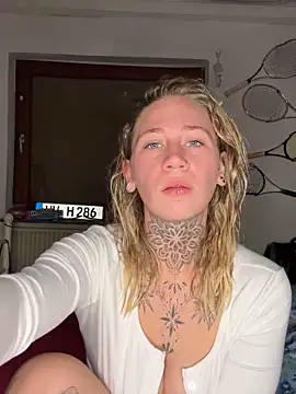 Snapshot of Antoniia69 chatting on November 26, 5:13 pm Antoniia69 online show from November 26, 5:13 pm