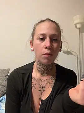 Snapshot of Antoniia69 chatting on November 28, 11:05 pm Antoniia69 online show from November 28, 11:05 pm