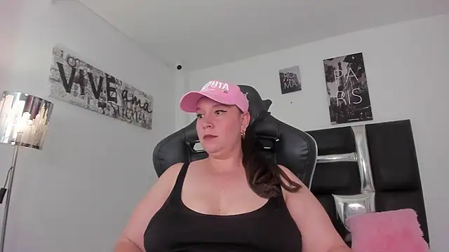 Sophiie Rouse  online show from November 27, 6:52 pm