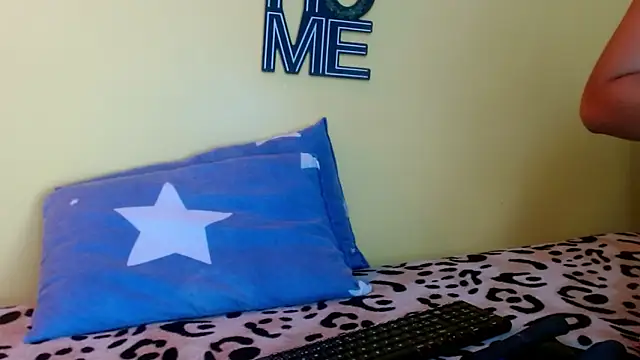 angel18evil online show from January 8, 12:38 am