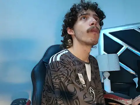 JojoBraando online show from April 18, 10:54 pm