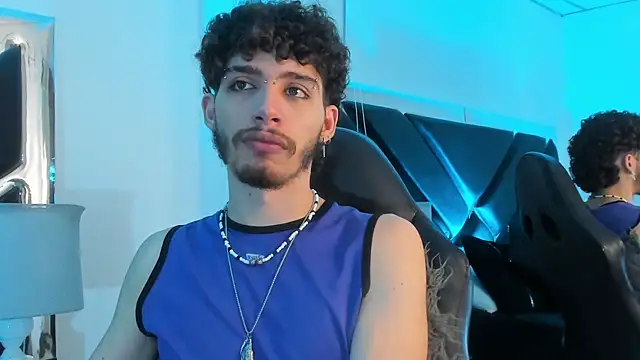 JojoBraando online show from December 2, 8:43 pm