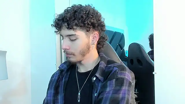 JojoBraando online show from November 29, 9:04 pm