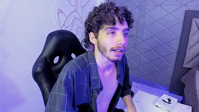 JojoBraando online show from January 13, 7:23 am