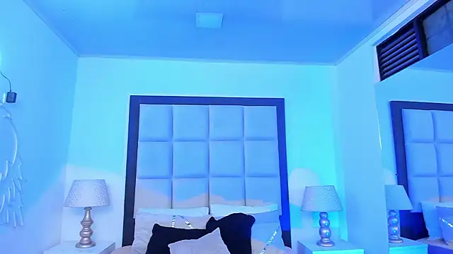 JojoBraando online show from February 11, 4:45 am