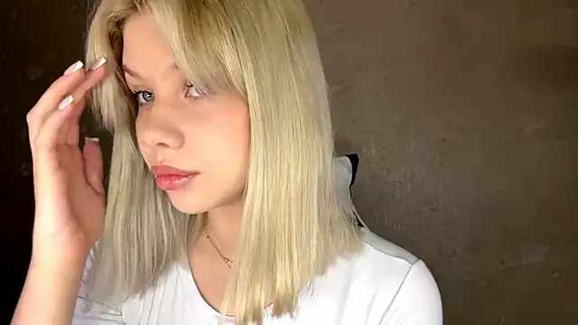 RosarioOler online show from November 29, 3:17 am