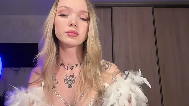 Amelly 04Sun online show from November 30, 6:09 pm