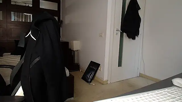 ElijahThorne online show from February 26, 10:48 am