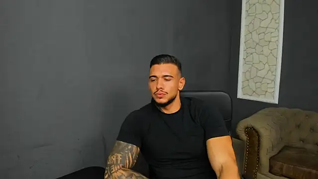 ElijahThorne online show from July 15, 5:14 am