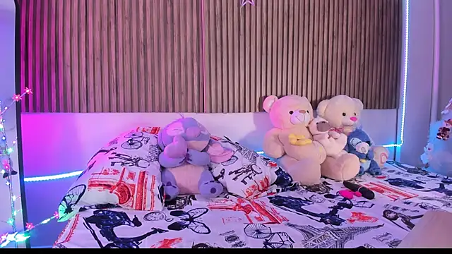 Hayley-Fox online show from December 14, 1:45 am