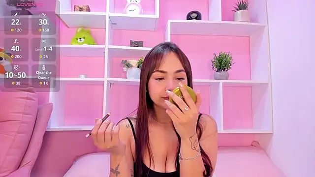 kittyMelvis online show from November 25, 11:43 am