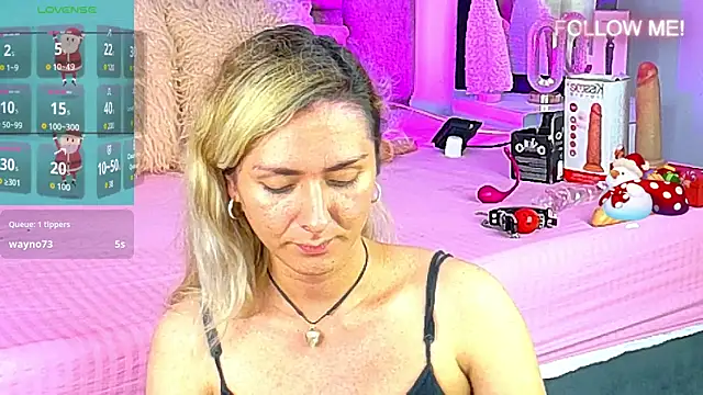 Lunitaa Diva online show from December 21, 4:08 pm